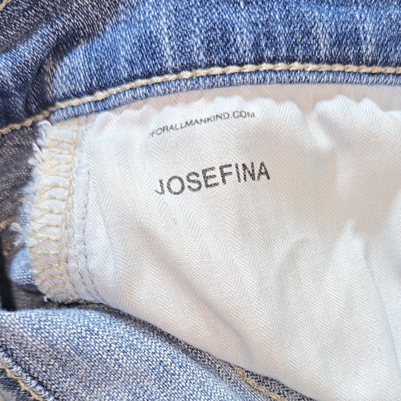 7 For All Mankind Josefina Cropped Size 27 Light Wash Distressed Frayed Hem - Picture 7 of 7